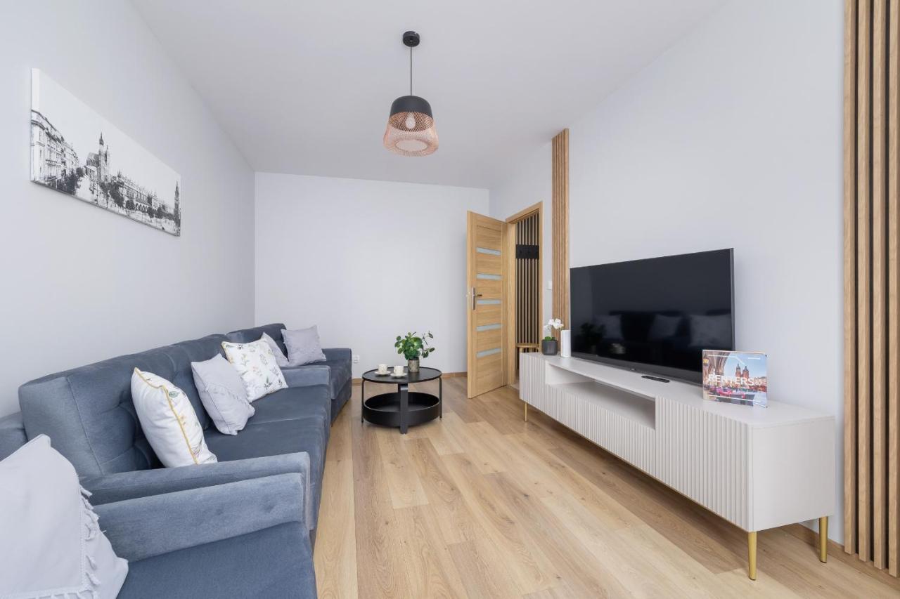 Osiedle Avia Harmonious Apartment With Balcony & Parking Cracow By Renters Prestige كراكوفيا المظهر الخارجي الصورة