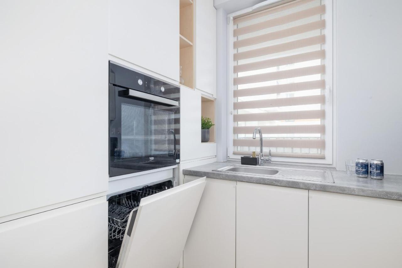 Osiedle Avia Harmonious Apartment With Balcony & Parking Cracow By Renters Prestige كراكوفيا المظهر الخارجي الصورة